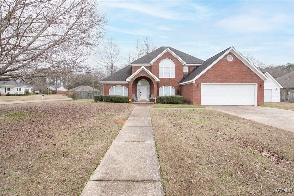 3625 Greenbrook, Northport, AL 35475