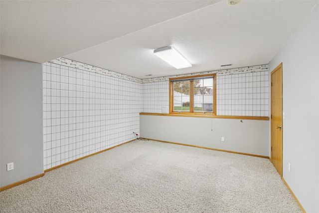 315 Terrace Drive, Waukee, IA 50263