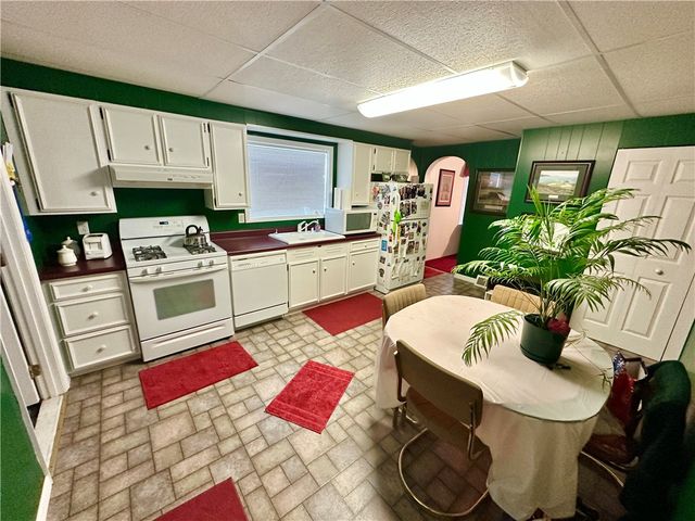 220 Clarendon Ave, South Union Twp, PA 15401