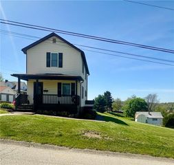 220 Clarendon Ave, South Union Twp, PA 15401