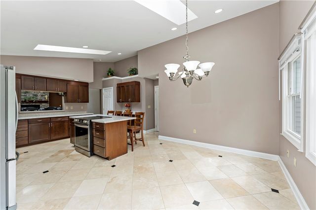 787 Dutch Hill Rd, South Fayette, PA 15071