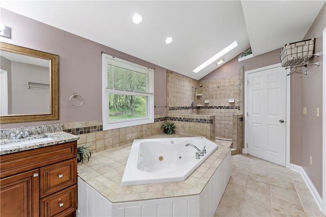 787 Dutch Hill Rd, South Fayette, PA 15071