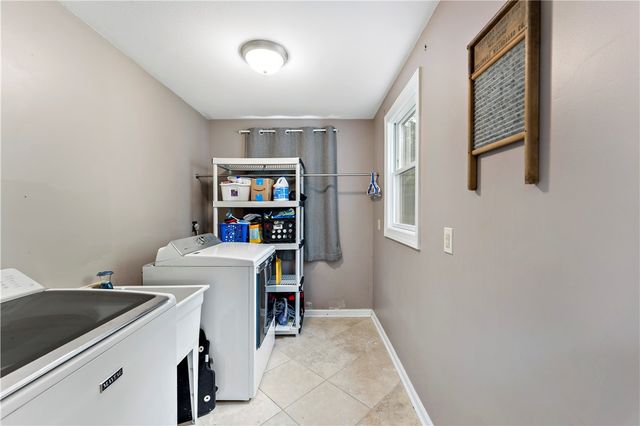 787 Dutch Hill Rd, South Fayette, PA 15071