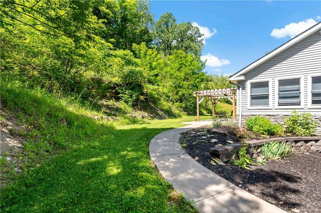 787 Dutch Hill Rd, South Fayette, PA 15071