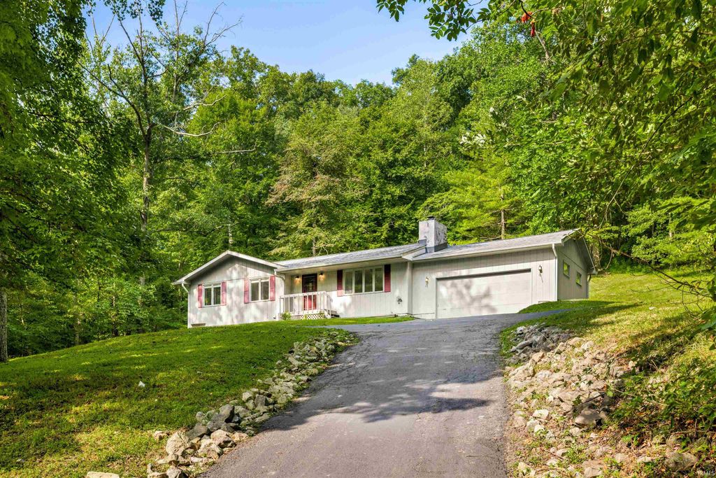 1726 Harrison Ridge Road, Nashville, IN 47448
