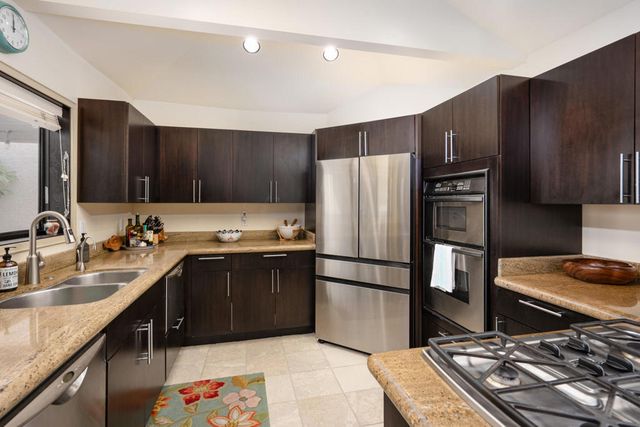 2345 S Cherokee Way 105, Palm Springs, CA 92264