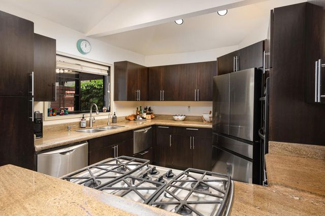 2345 S Cherokee Way 105, Palm Springs, CA 92264