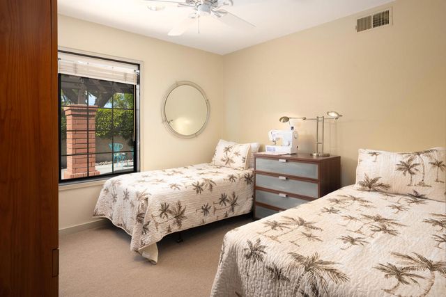 2345 S Cherokee Way 105, Palm Springs, CA 92264