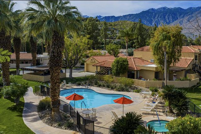 2345 S Cherokee Way 105, Palm Springs, CA 92264