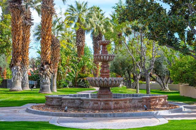 2345 S Cherokee Way 105, Palm Springs, CA 92264