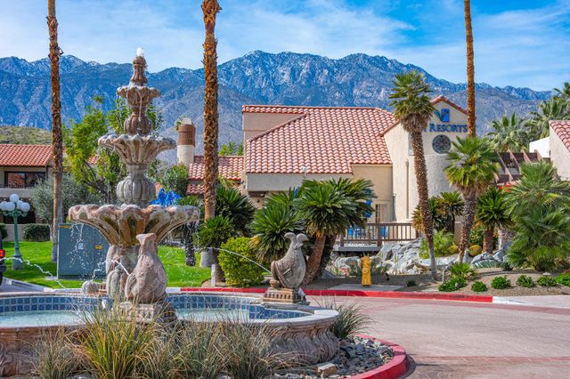 2345 S Cherokee Way 105, Palm Springs, CA 92264