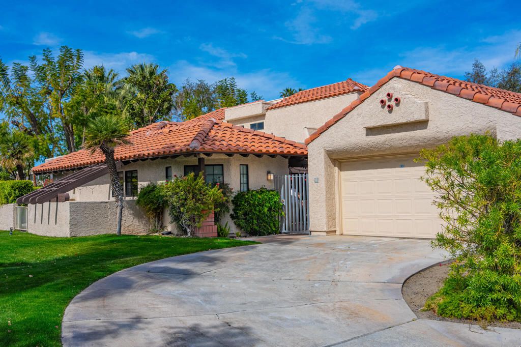 2345 S Cherokee Way 105, Palm Springs, CA 92264