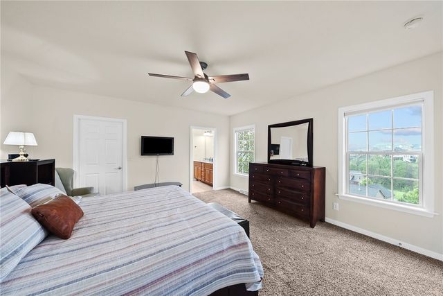 3377 Woodwind Dr, Jefferson Hills, PA 15025