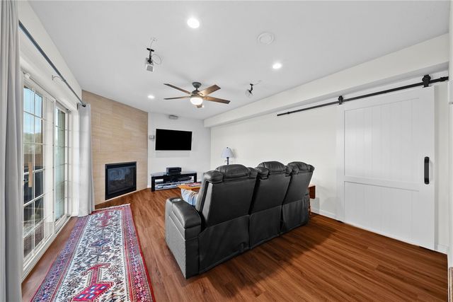 3377 Woodwind Dr, Jefferson Hills, PA 15025