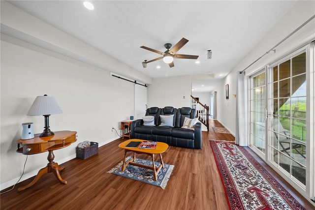 3377 Woodwind Dr, Jefferson Hills, PA 15025