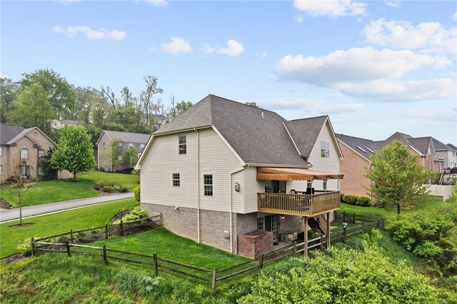 3377 Woodwind Dr, Jefferson Hills, PA 15025