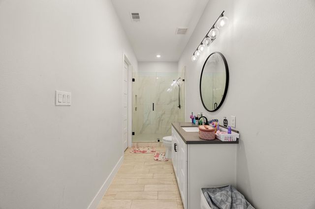 66 Road 66111, Dayton, TX 77535