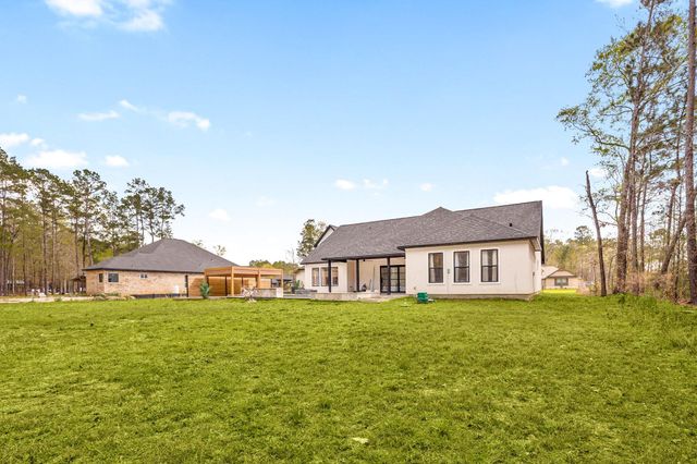 66 Road 66111, Dayton, TX 77535