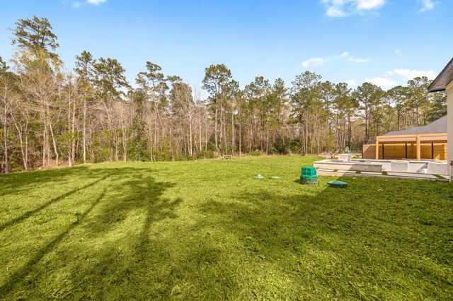 66 Road 66111, Dayton, TX 77535