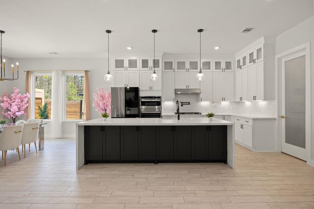 66 Road 66111, Dayton, TX 77535