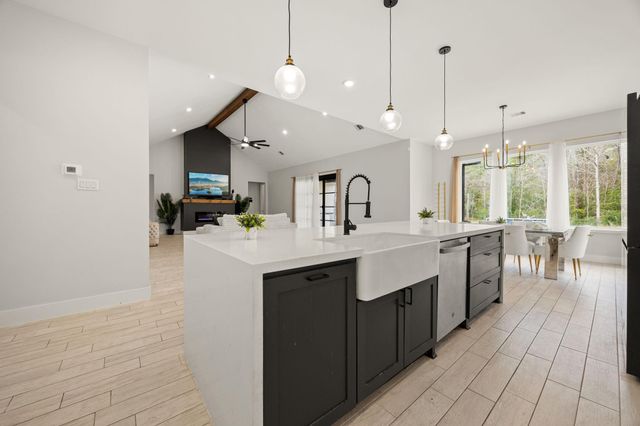 66 Road 66111, Dayton, TX 77535