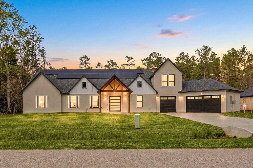 66 Road 66111, Dayton, TX 77535