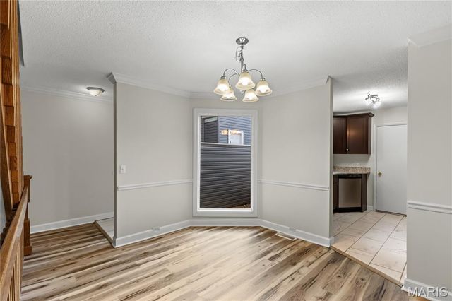 1011 Fairways Drive, Lake St Louis, MO 63367