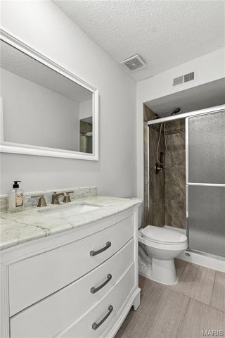 1011 Fairways Drive, Lake St Louis, MO 63367