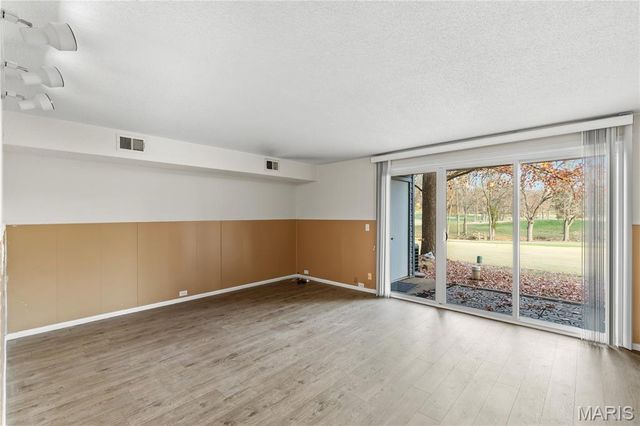 1011 Fairways Drive, Lake St Louis, MO 63367