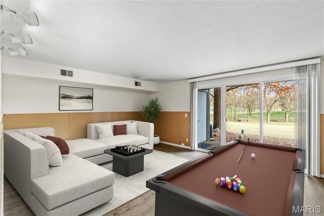 1011 Fairways Drive, Lake St Louis, MO 63367