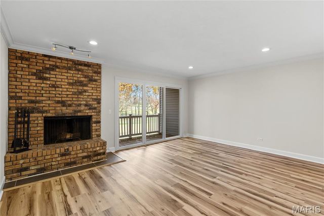 1011 Fairways Drive, Lake St Louis, MO 63367