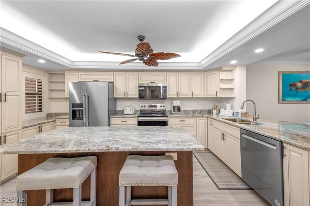 2445 W Gulf DR 4E, Sanibel, FL 33957