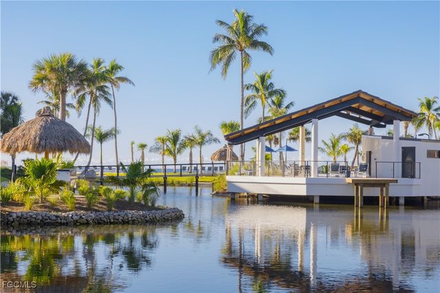 2445 W Gulf DR 4E, Sanibel, FL 33957