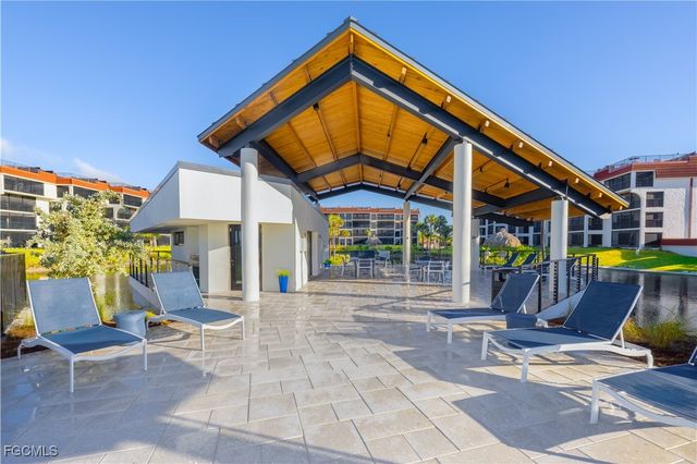 2445 W Gulf DR 4E, Sanibel, FL 33957