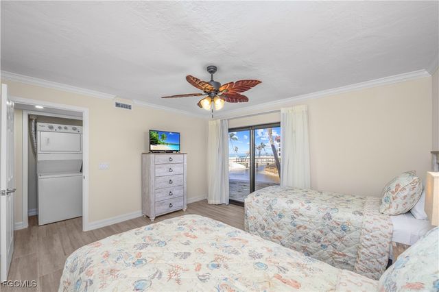 2445 W Gulf DR 4E, Sanibel, FL 33957