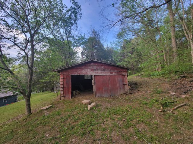 313 Ben Myers Ln, Gainesboro, TN 38562