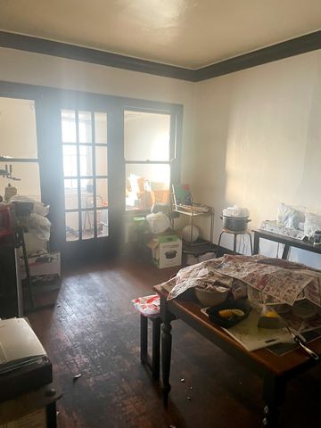 2821 E 77th Place, Chicago, IL 60649