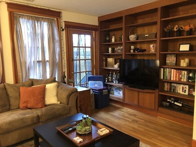 247 River Street 2, Cambridge, MA 02139