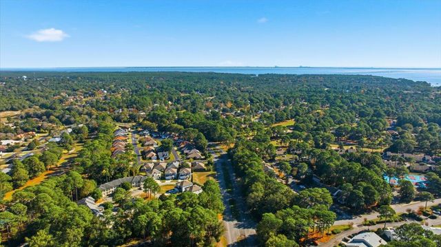 1940 Bluewater Bay Boulevard 3, Niceville, FL 32578