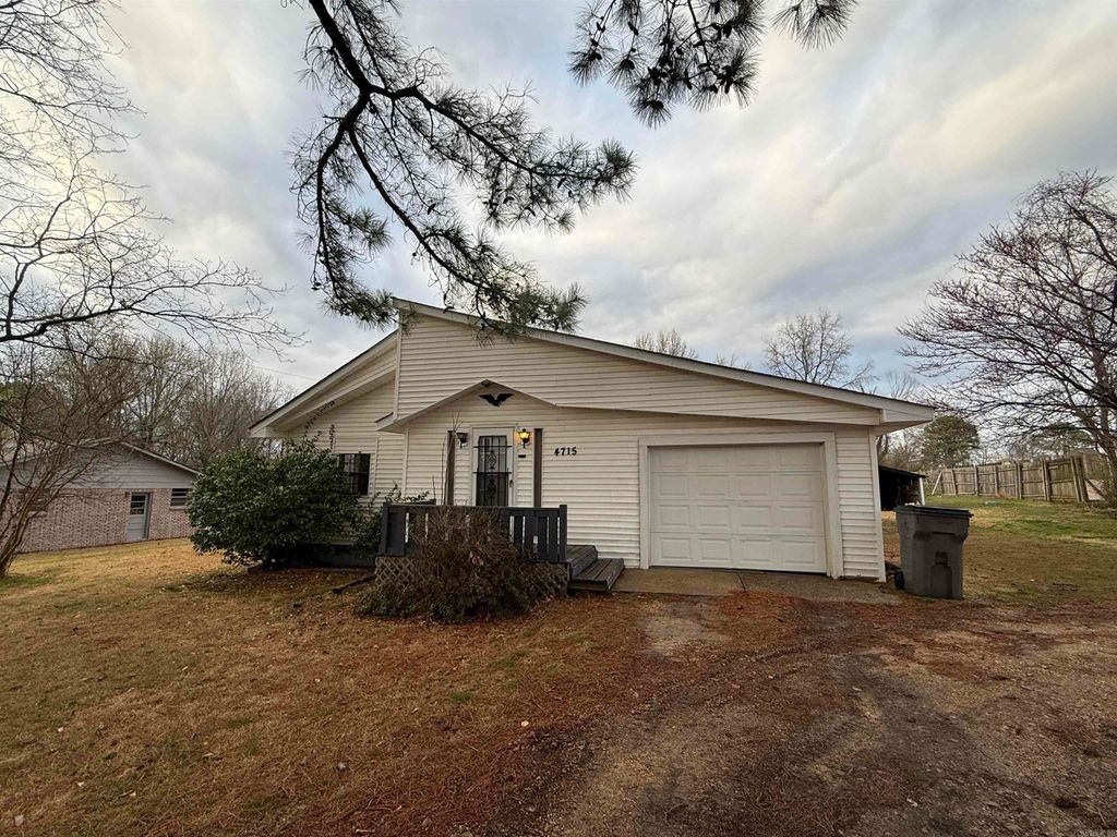 4715 Wise St, Paragould, AR 72450