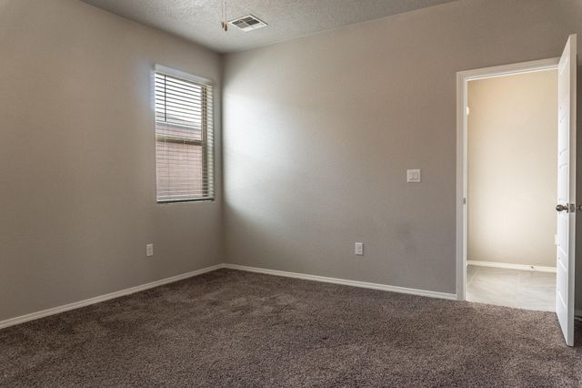 4856 Kings Peak Road NE, Rio Rancho, NM 87144