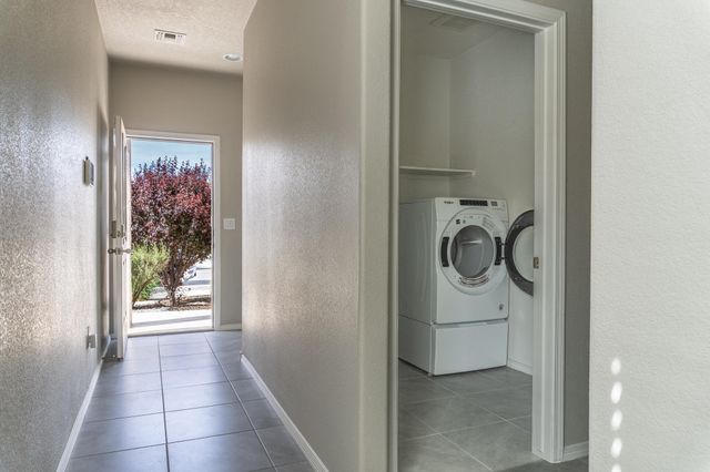 4856 Kings Peak Road NE, Rio Rancho, NM 87144