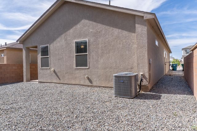 4856 Kings Peak Road NE, Rio Rancho, NM 87144