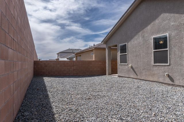 4856 Kings Peak Road NE, Rio Rancho, NM 87144