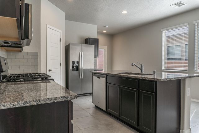 4856 Kings Peak Road NE, Rio Rancho, NM 87144