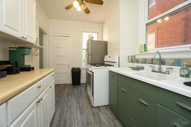 2382 Ravine Street, Cincinnati, OH 45219