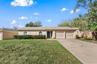 6624 Vega Drive, Fort Worth, TX 76133