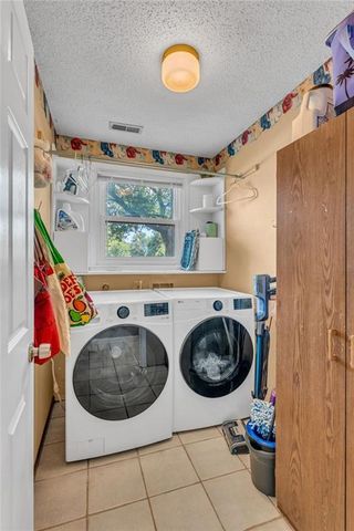 3428 Trail Road, Lawrence, KS 66049