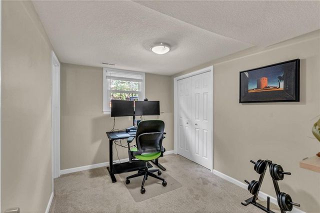 3428 Trail Road, Lawrence, KS 66049