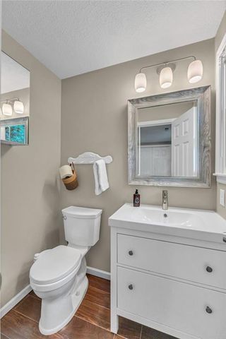 3428 Trail Road, Lawrence, KS 66049